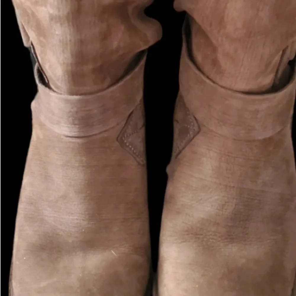 Chipahko Felt Boot - Women's size 7